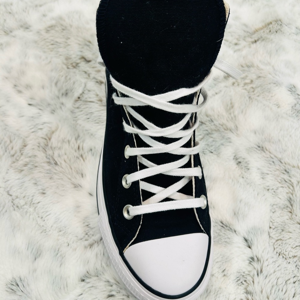 Converse platform Black High-Top Sneakers 1 shoe  (Right) shoe only